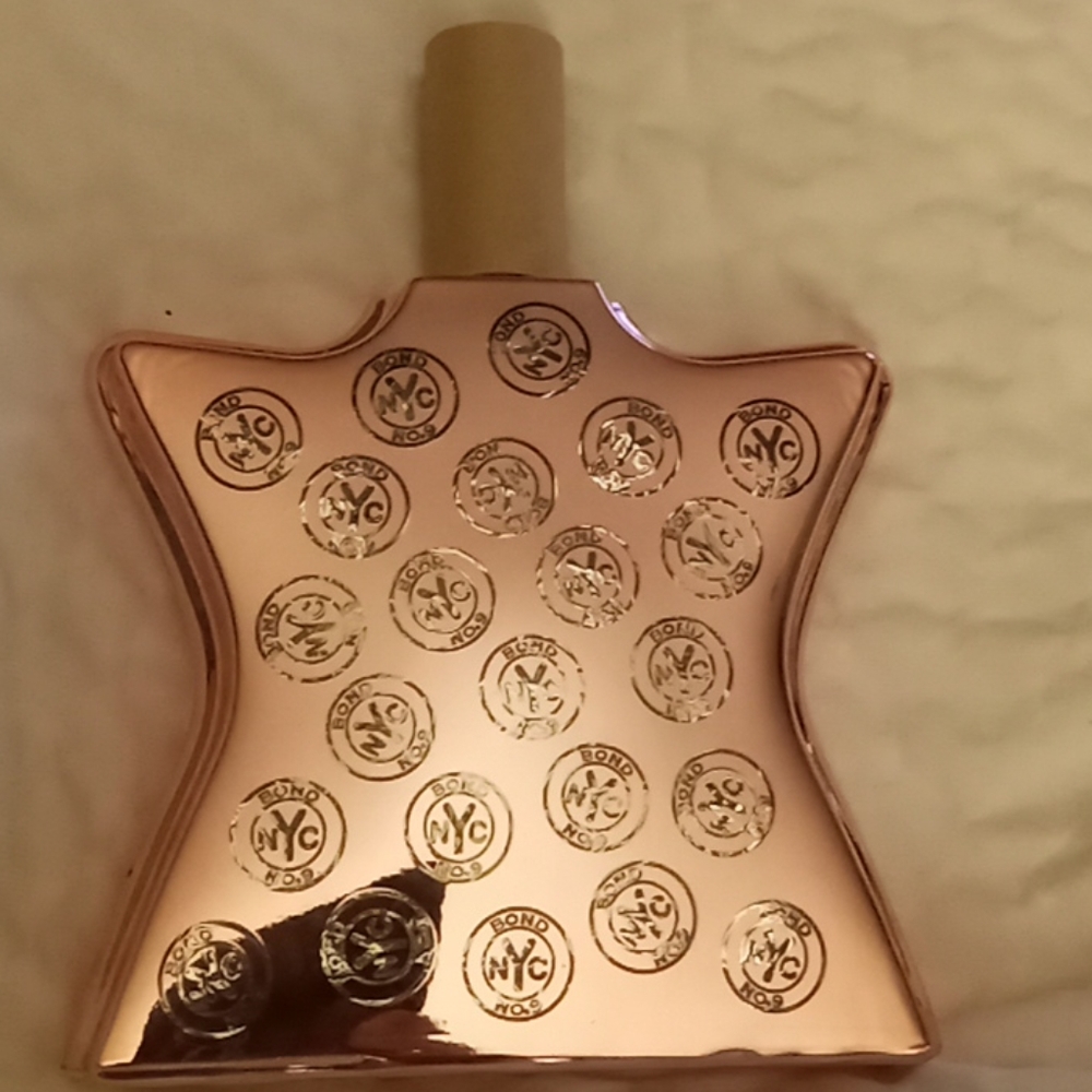 Bond no 9 gold coast